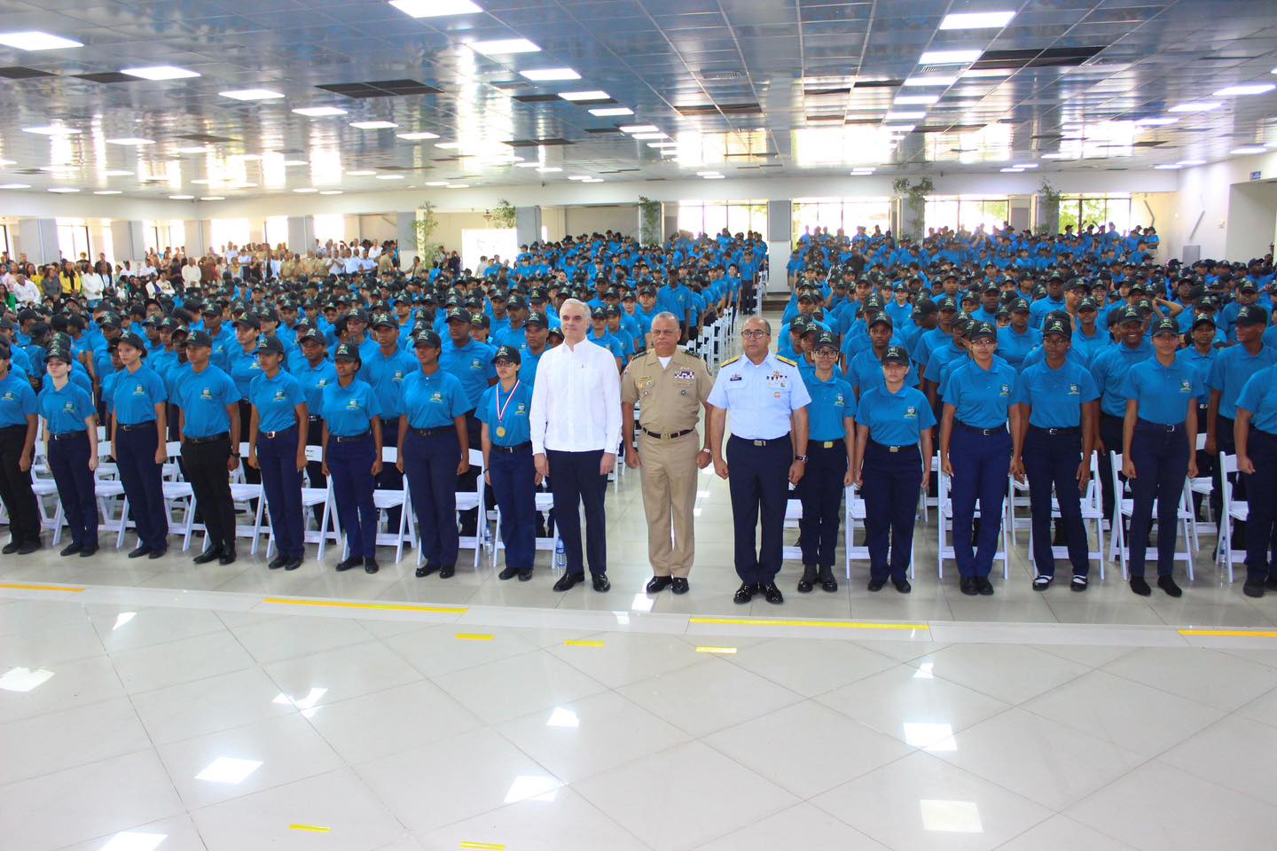 Servicio Militar Voluntario gradúa la promoción más numerosa en la historia de su Programa de Formación en Valores